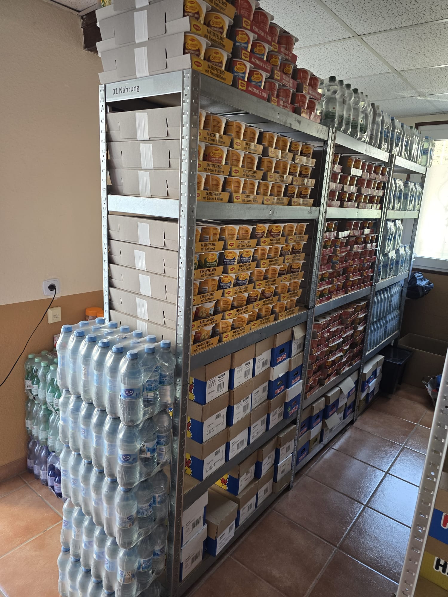 Gut gefülltes Lager